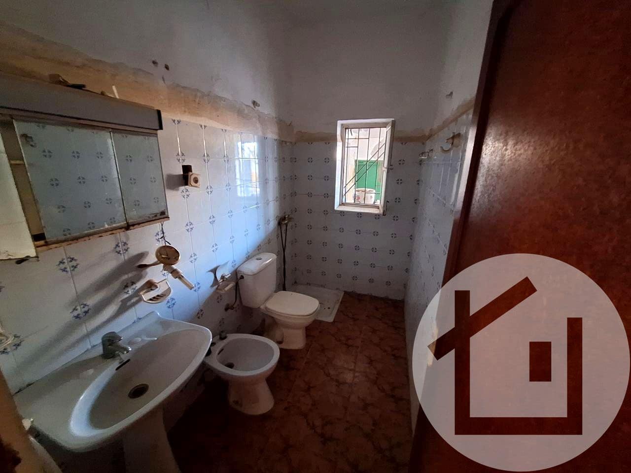 6 bedroom Finca/Country House for sale in Torre-Pacheco - € 158,900 (Ref: 9896981)