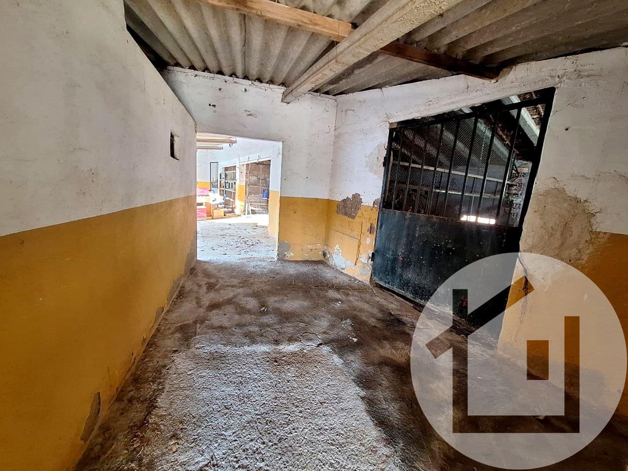 6 bedroom Finca/Country House for sale in Torre-Pacheco - € 158,900 (Ref: 9896981)