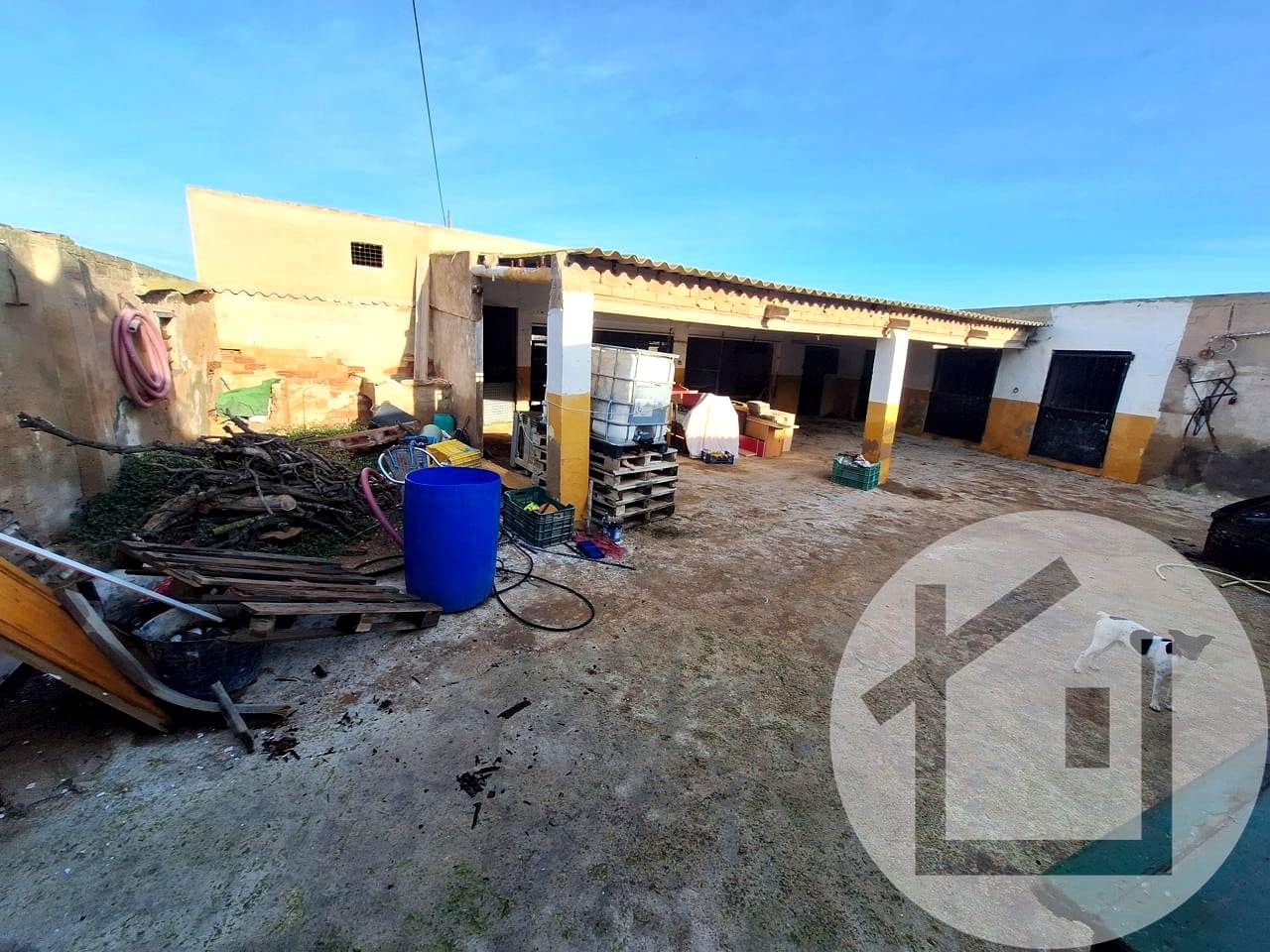 6 bedroom Finca/Country House for sale in Torre-Pacheco - € 158,900 (Ref: 9896981)