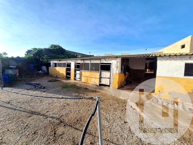 6 bedroom Finca/Country House for sale in Torre-Pacheco - € 158,900 (Ref: 9896981)
