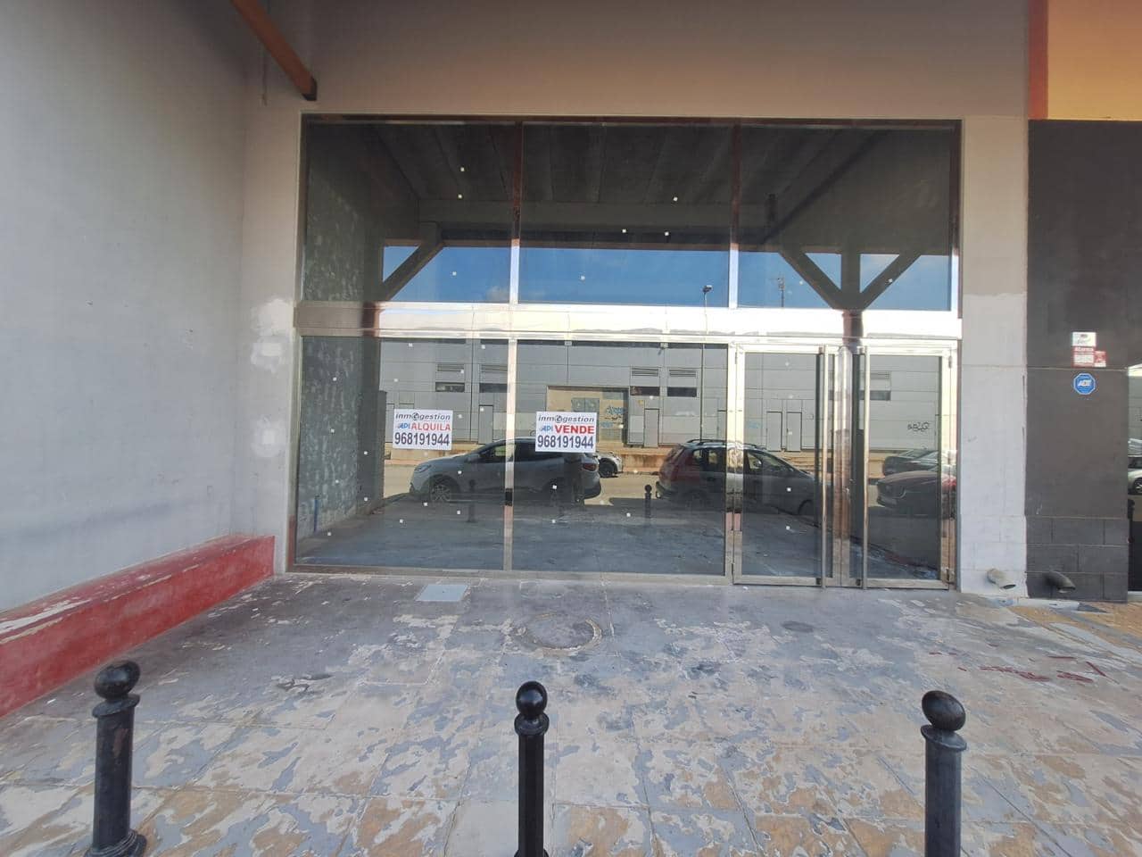 Negocio de 1 habitación en San Javier en alquiler - 950 € (Ref: 9896986)