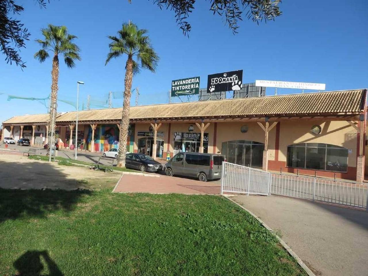Negocio de 1 habitación en San Javier en alquiler - 950 € (Ref: 9896986)