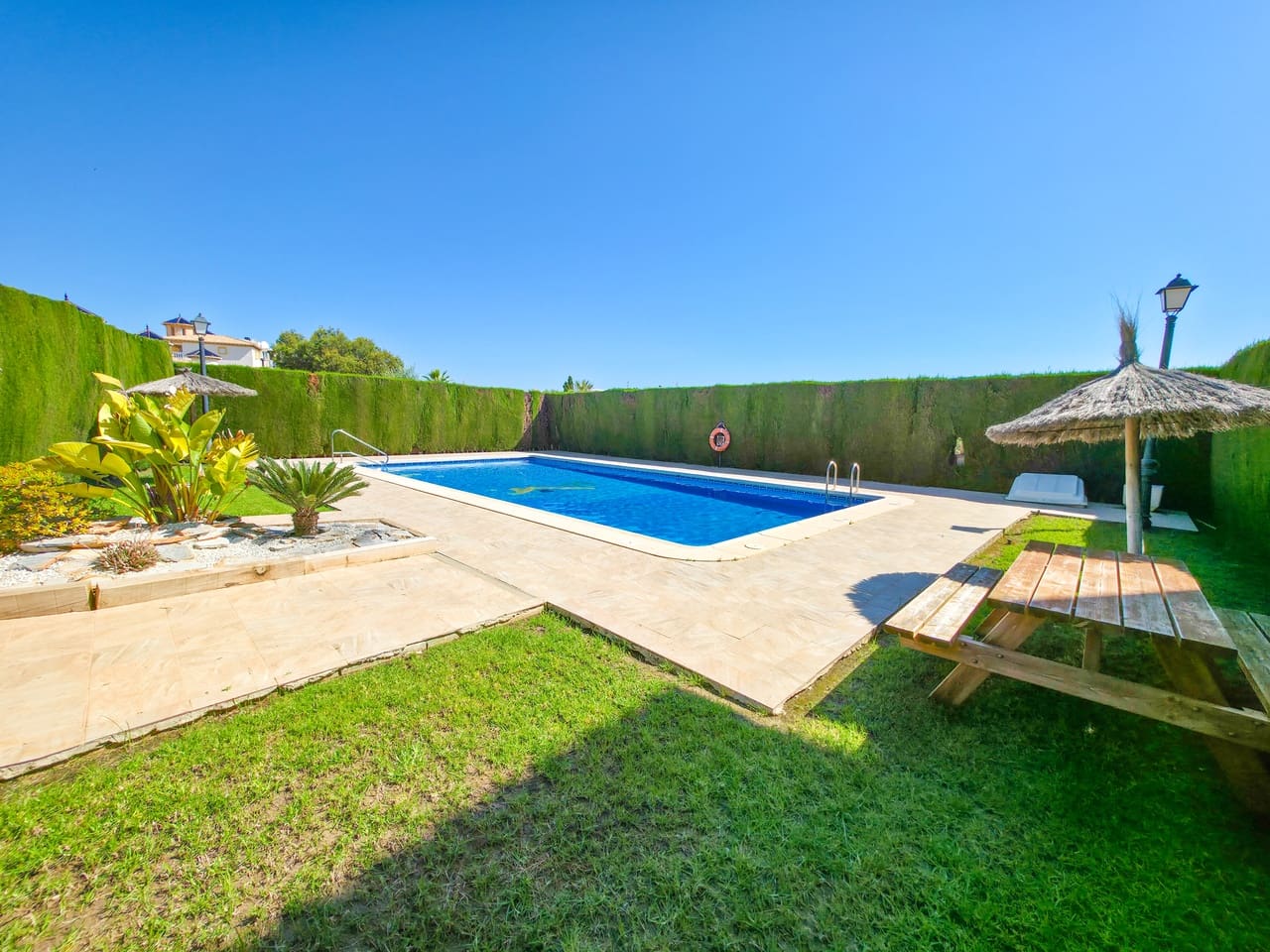 2 Zimmer Apartment zu verkaufen in Orihuela Costa mit Pool Garage - 157.500 € (Ref: 10000971)