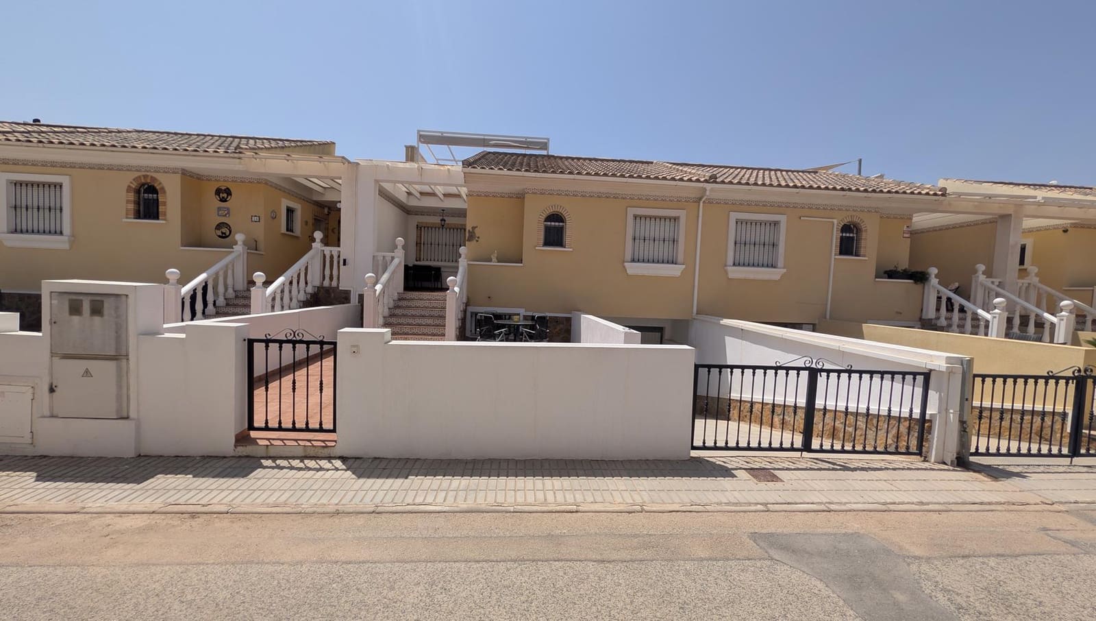 5 soverom Villa til salgs i Algorfa med svømmebasseng garasje - € 269 990 (Ref: 10001365)
