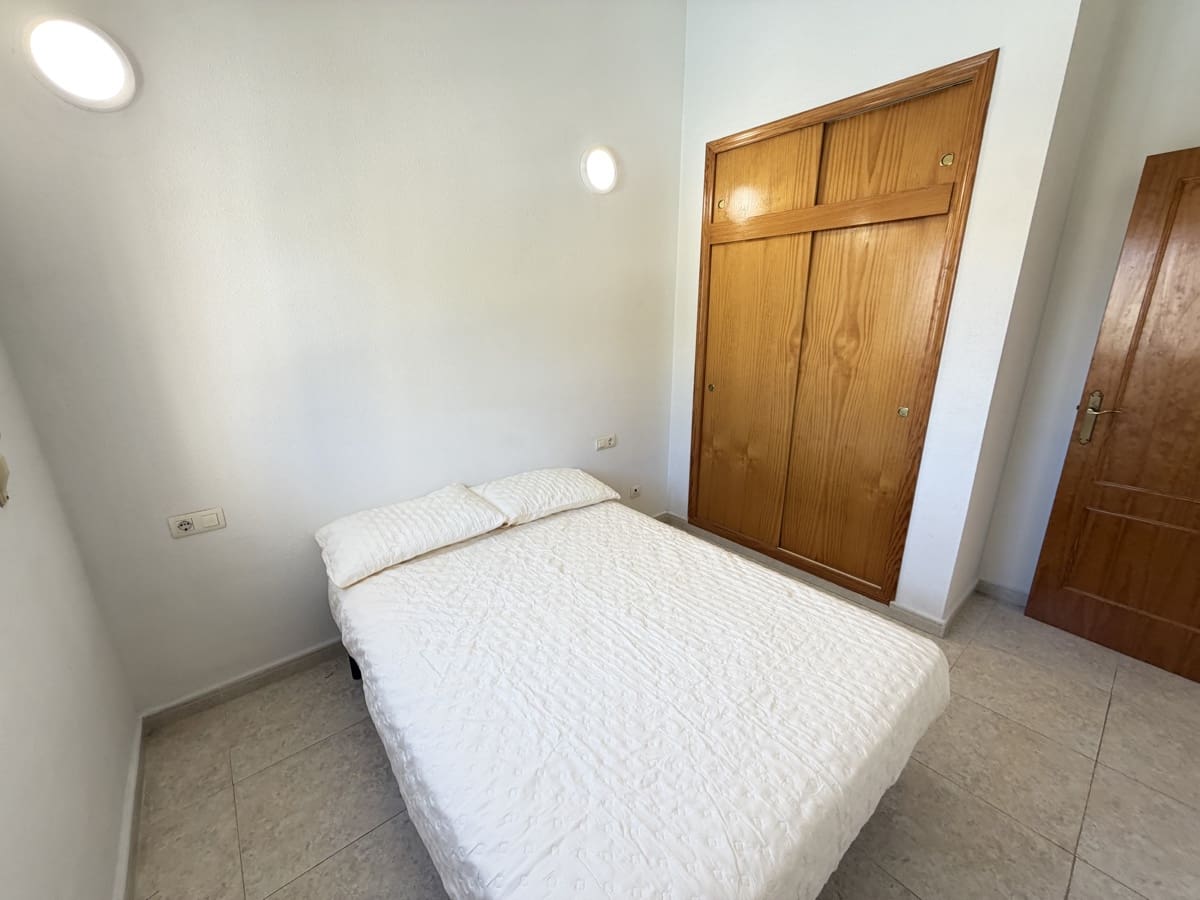 2 Zimmer Apartment zu verkaufen in Villamartin mit Pool - 139.995 € (Ref: 10001366)