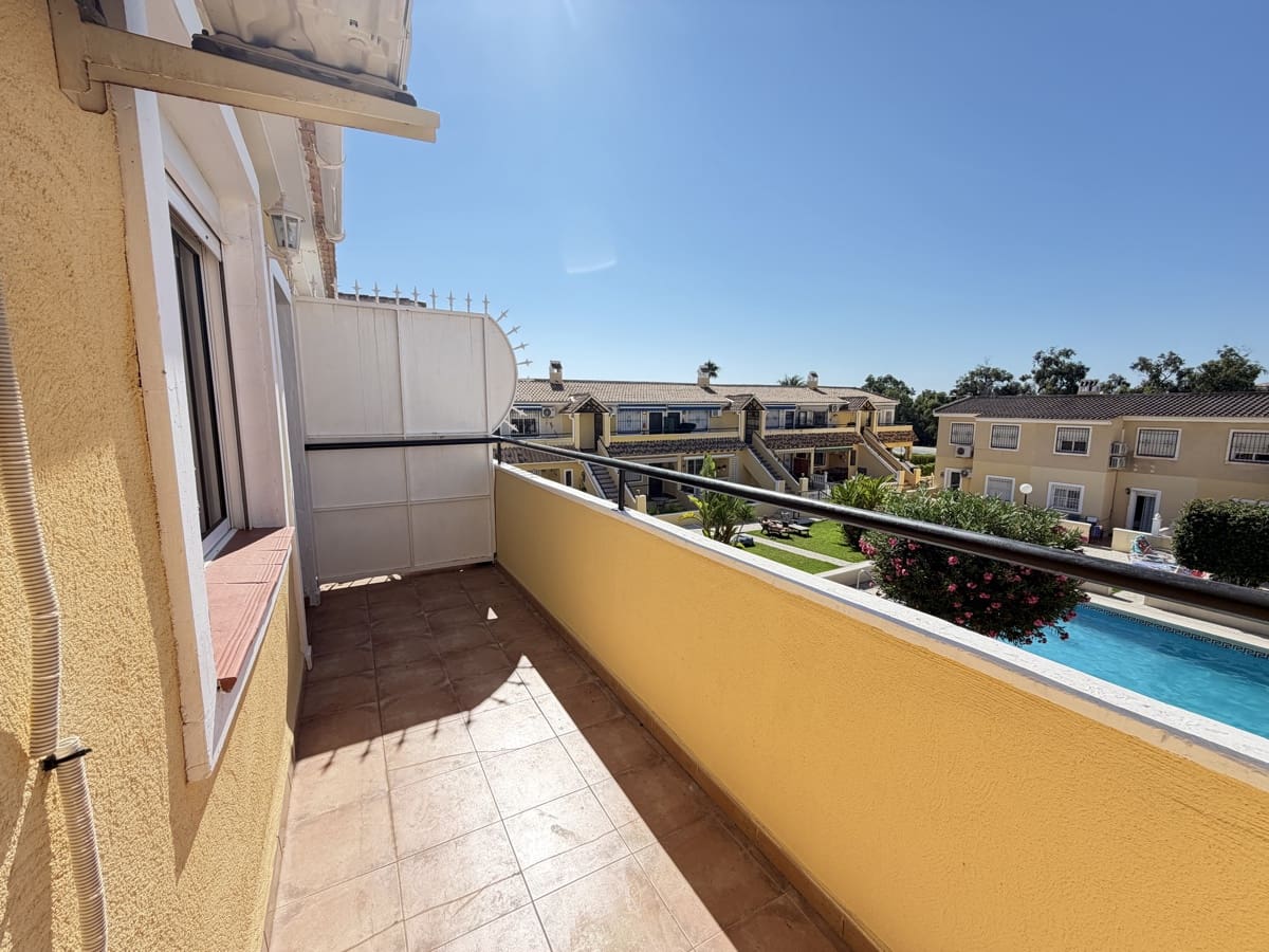2 Zimmer Apartment zu verkaufen in Villamartin mit Pool - 139.995 € (Ref: 10001366)