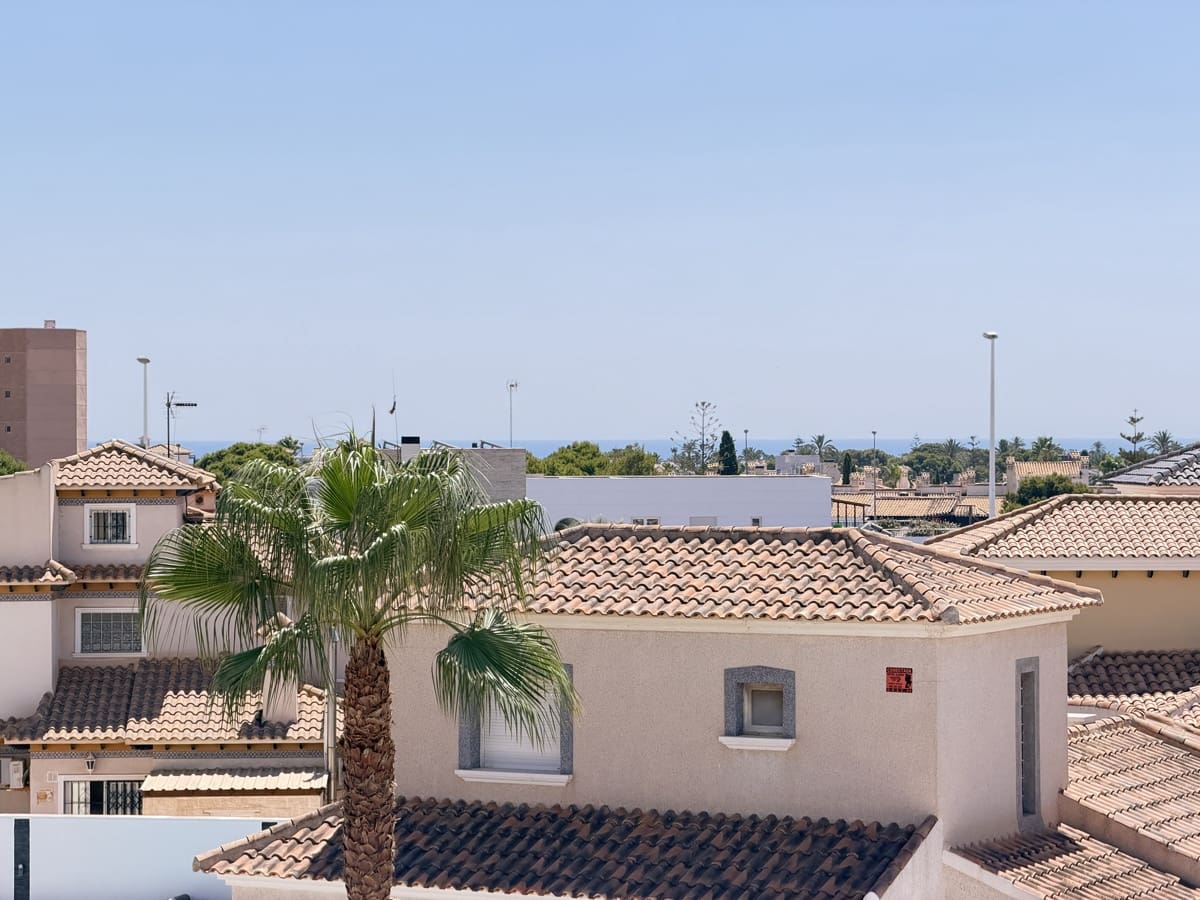 3 sovrum Lägenhet till salu i La Zenia med pool - 189 000 € (Ref: 10001368)