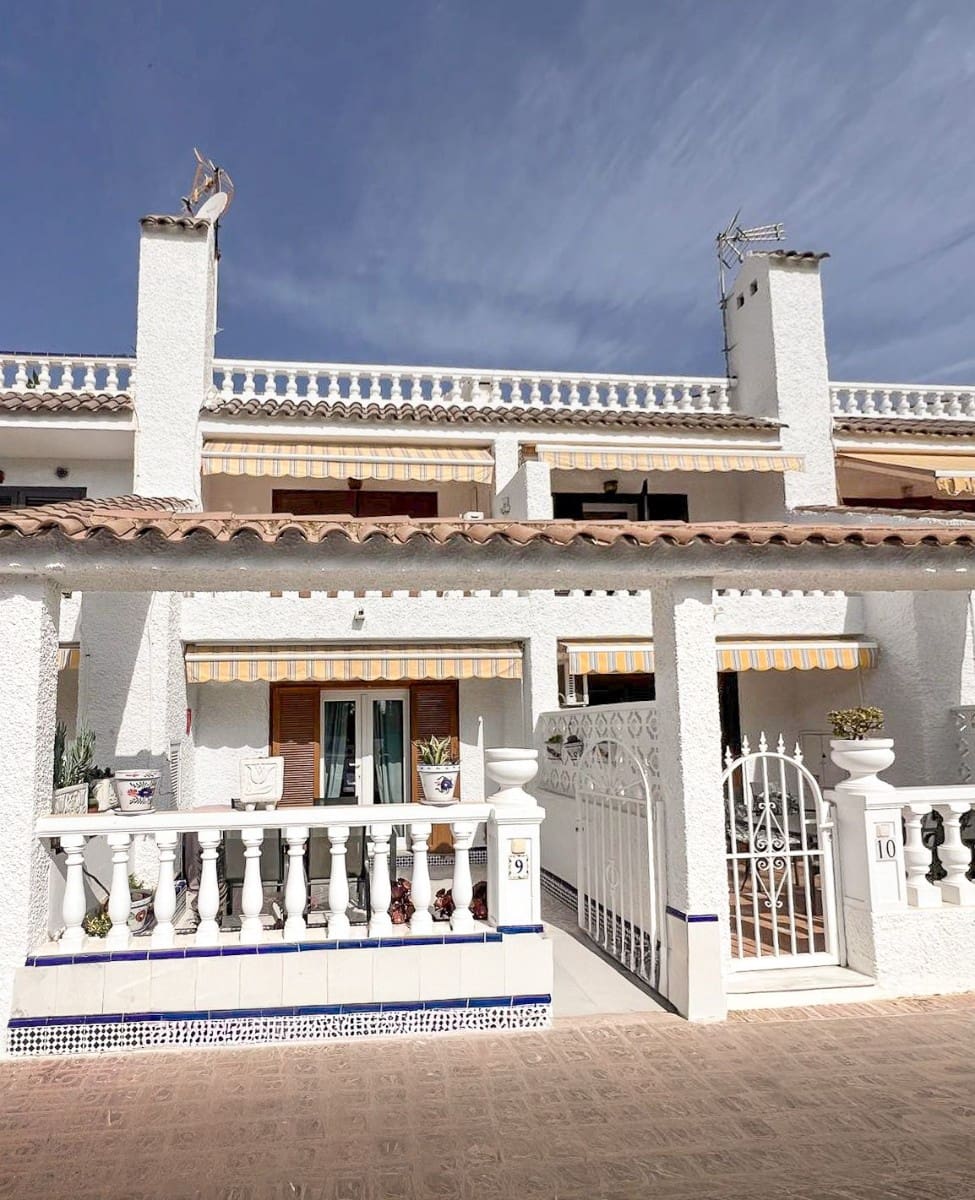 3 chambre Maison de Ville à vendre à Los Altos avec piscine - 199 900 € (Ref: 10001371)