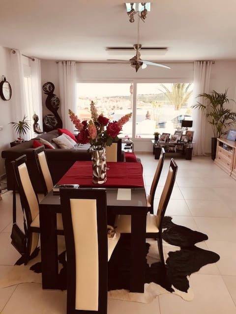 4 sovrum Villa till salu i Ciudad Quesada med pool - 635 000 € (Ref: 10004364)