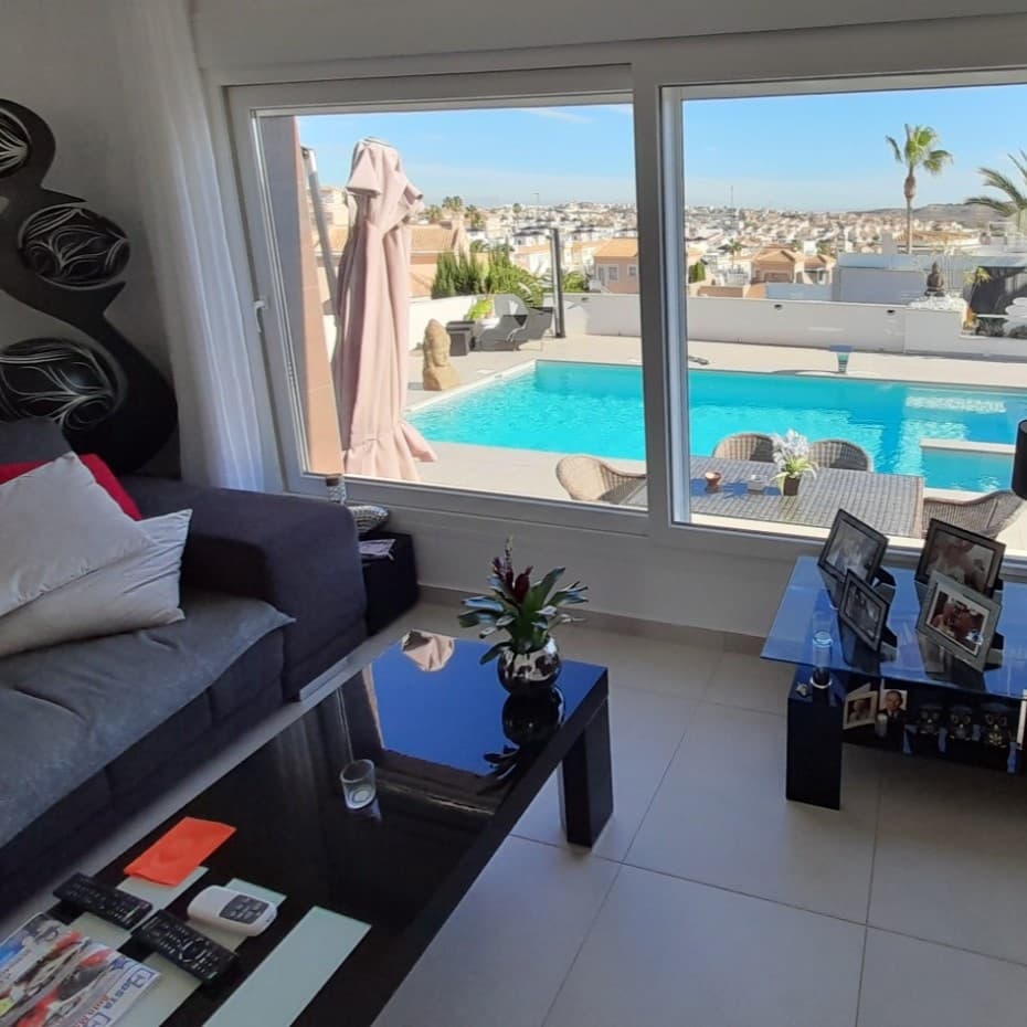 4 sovrum Villa till salu i Ciudad Quesada med pool - 635 000 € (Ref: 10004364)