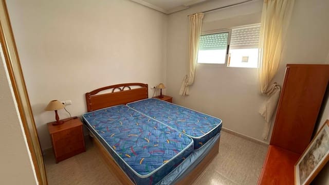 Apartamento de 2 habitaciones en Almoradí en venta con piscina - 95.000 € (Ref: 10004365)