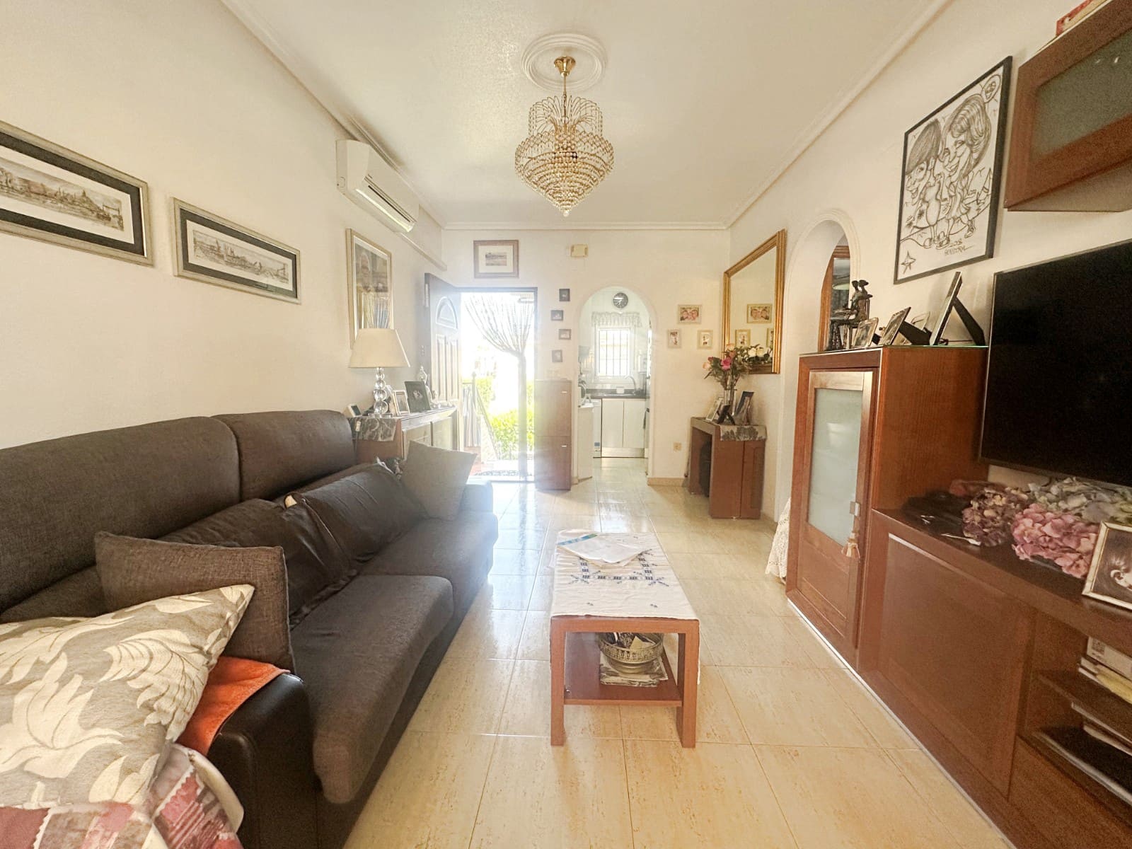 2 soverom Bungalow til salgs i Torrevieja med svømmebasseng - € 169 900 (Ref: 10004372)