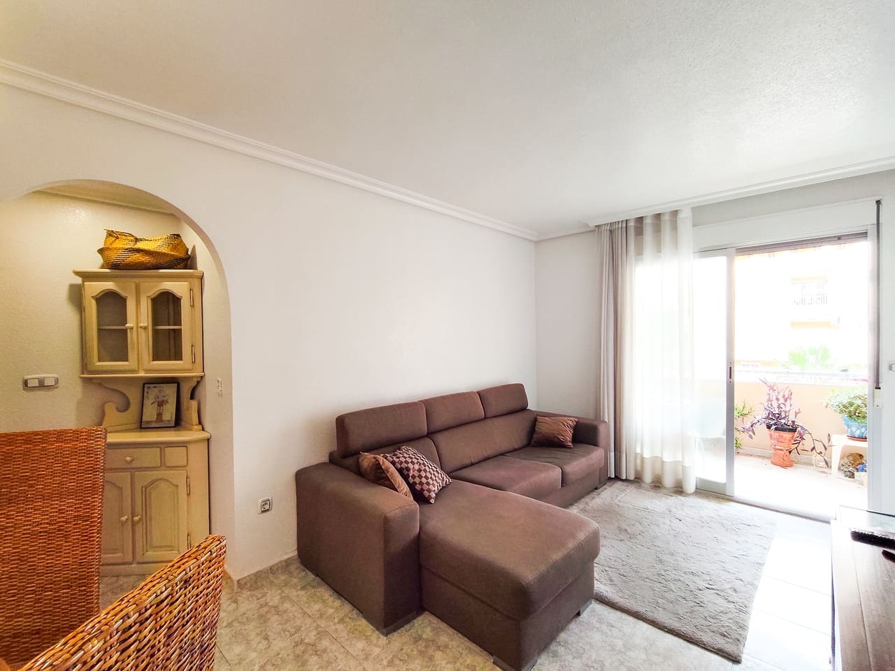 2 bedroom Apartment for sale in Guardamar del Segura - € 200,000 (Ref: 10004375)