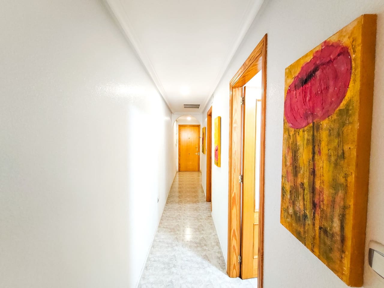 2 bedroom Apartment for sale in Guardamar del Segura - € 200,000 (Ref: 10004375)