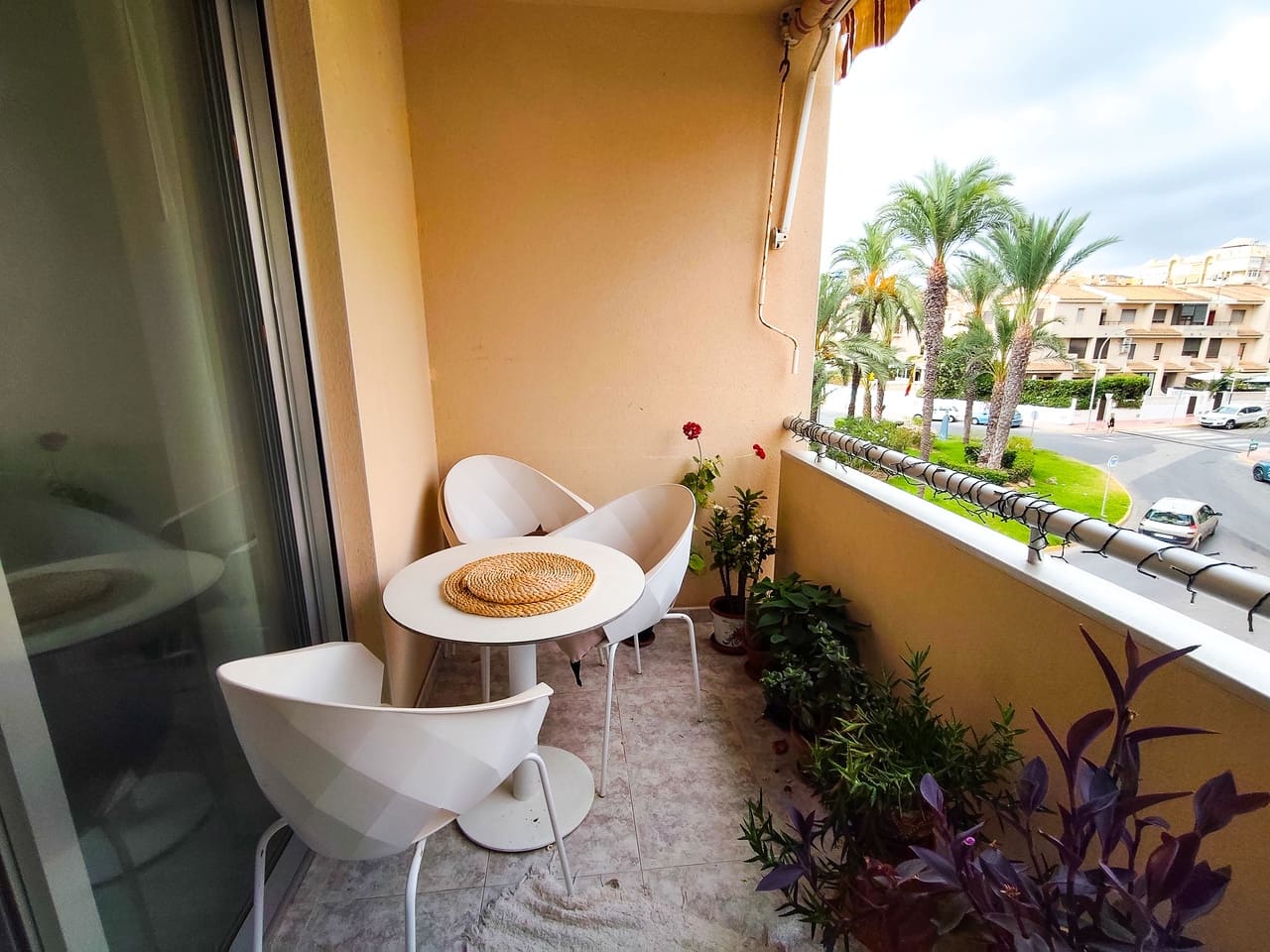 2 bedroom Apartment for sale in Guardamar del Segura - € 200,000 (Ref: 10004375)