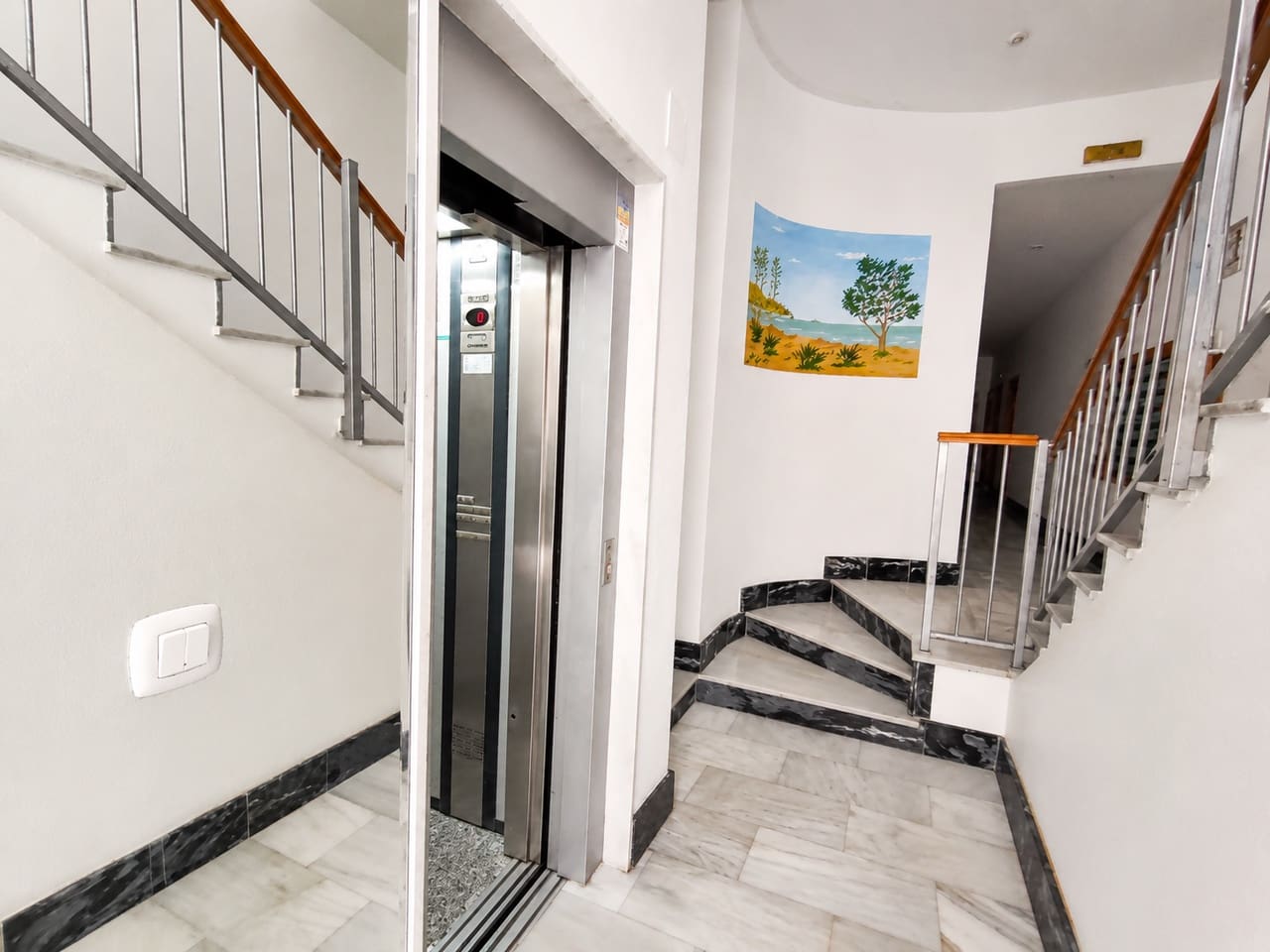 2 bedroom Apartment for sale in Guardamar del Segura - € 200,000 (Ref: 10004375)