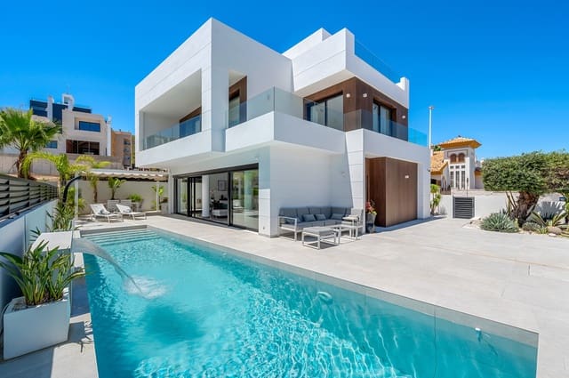 4 sovrum Villa till salu i Guardamar del Segura med pool - 1 250 000 € (Ref: 10004378)