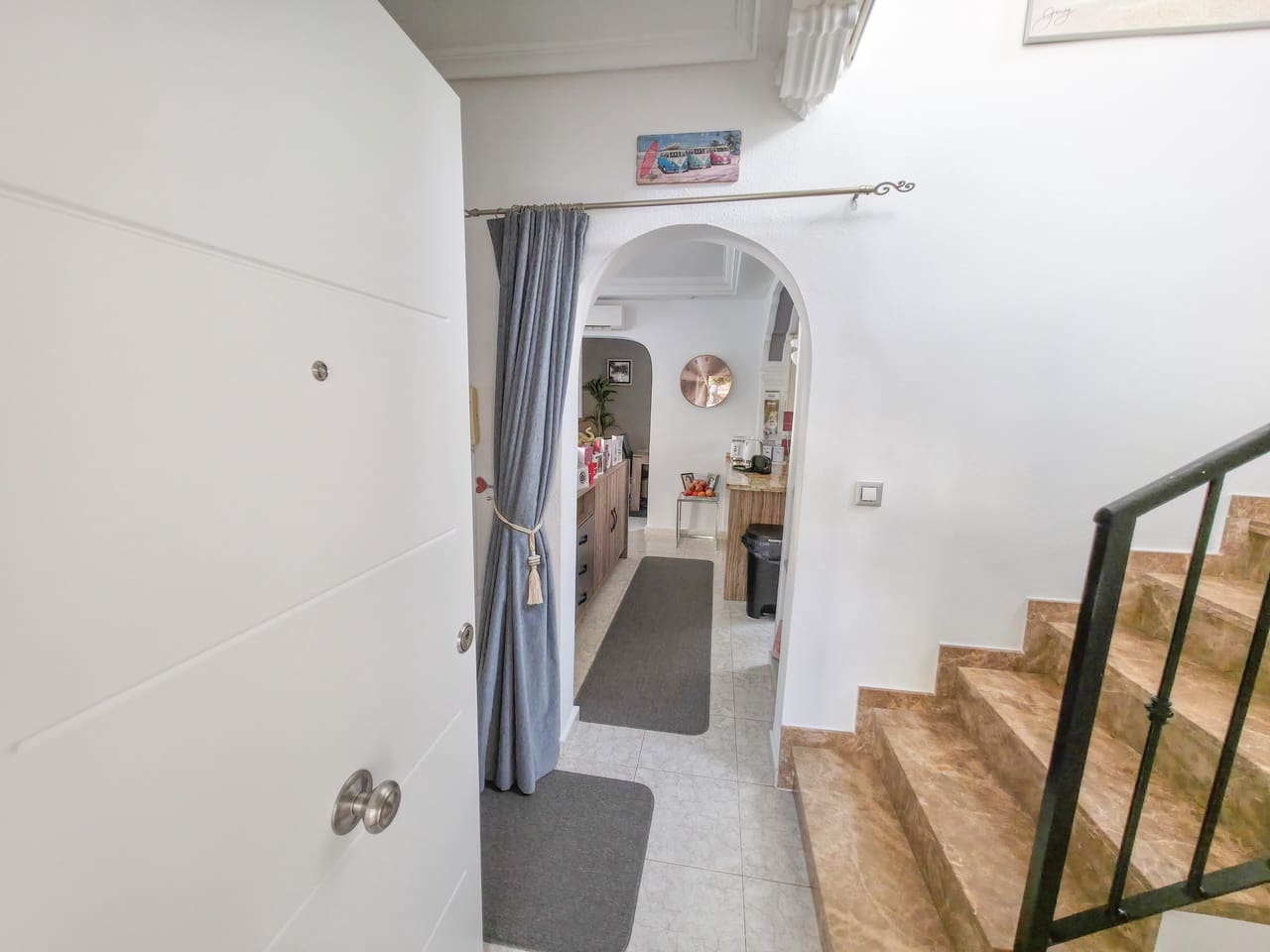 3 makuuhuone Huvila myytävänä paikassa Villamartin mukana 
autotalli - 269 995 € (Ref: 10008143)