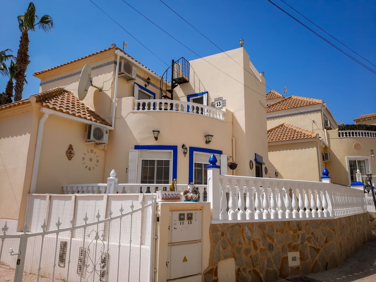 3 makuuhuone Huvila myytävänä paikassa Villamartin mukana 
autotalli - 269 995 € (Ref: 10008143)