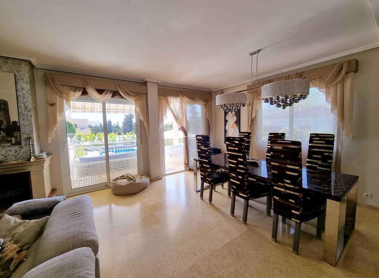 5 bedroom Villa for sale in La Mata with pool garage - € 1,170,000 (Ref: 10015922)