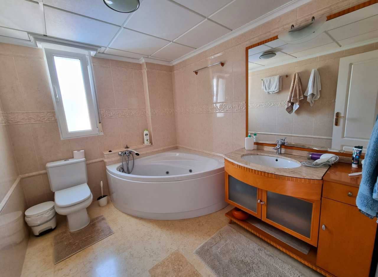 5 bedroom Villa for sale in La Mata with pool garage - € 1,170,000 (Ref: 10015922)