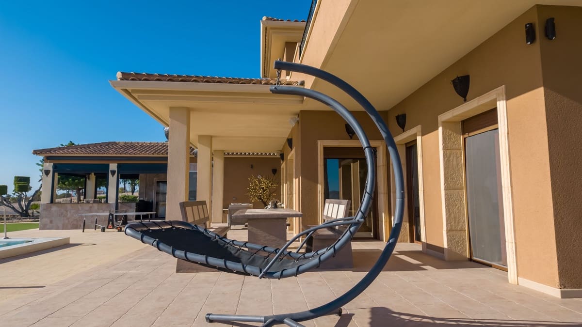 6 bedroom Villa for sale in Torremendo with pool - € 2,250,000 (Ref: 10021217)