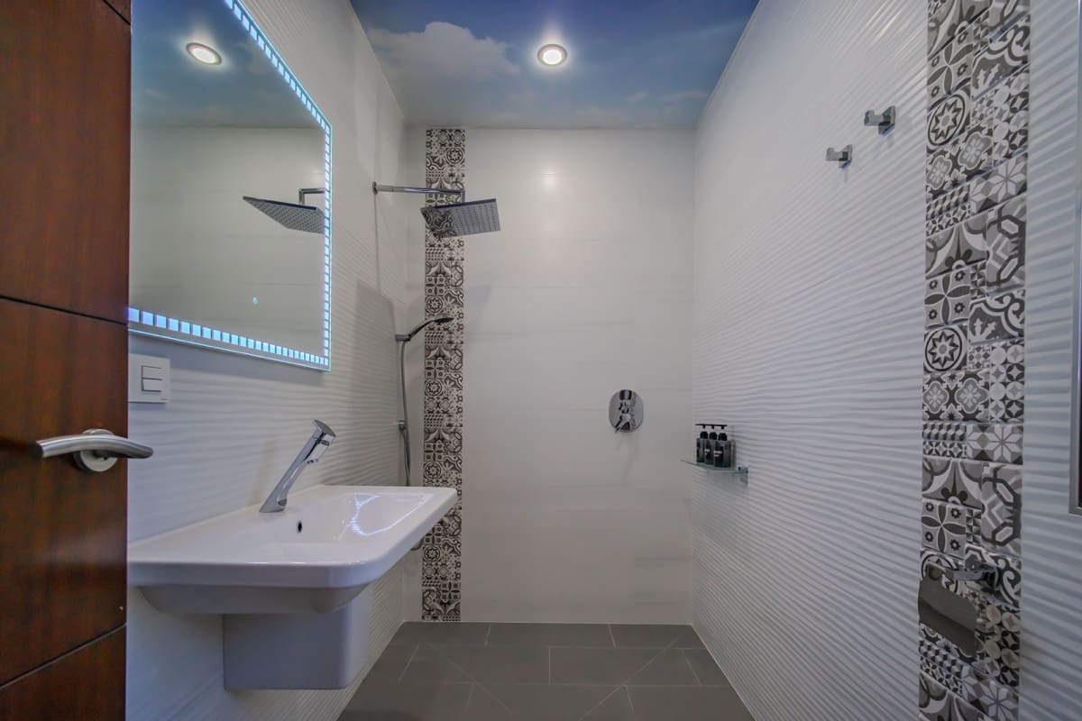 6 bedroom Villa for sale in Torremendo with pool - € 2,250,000 (Ref: 10021217)