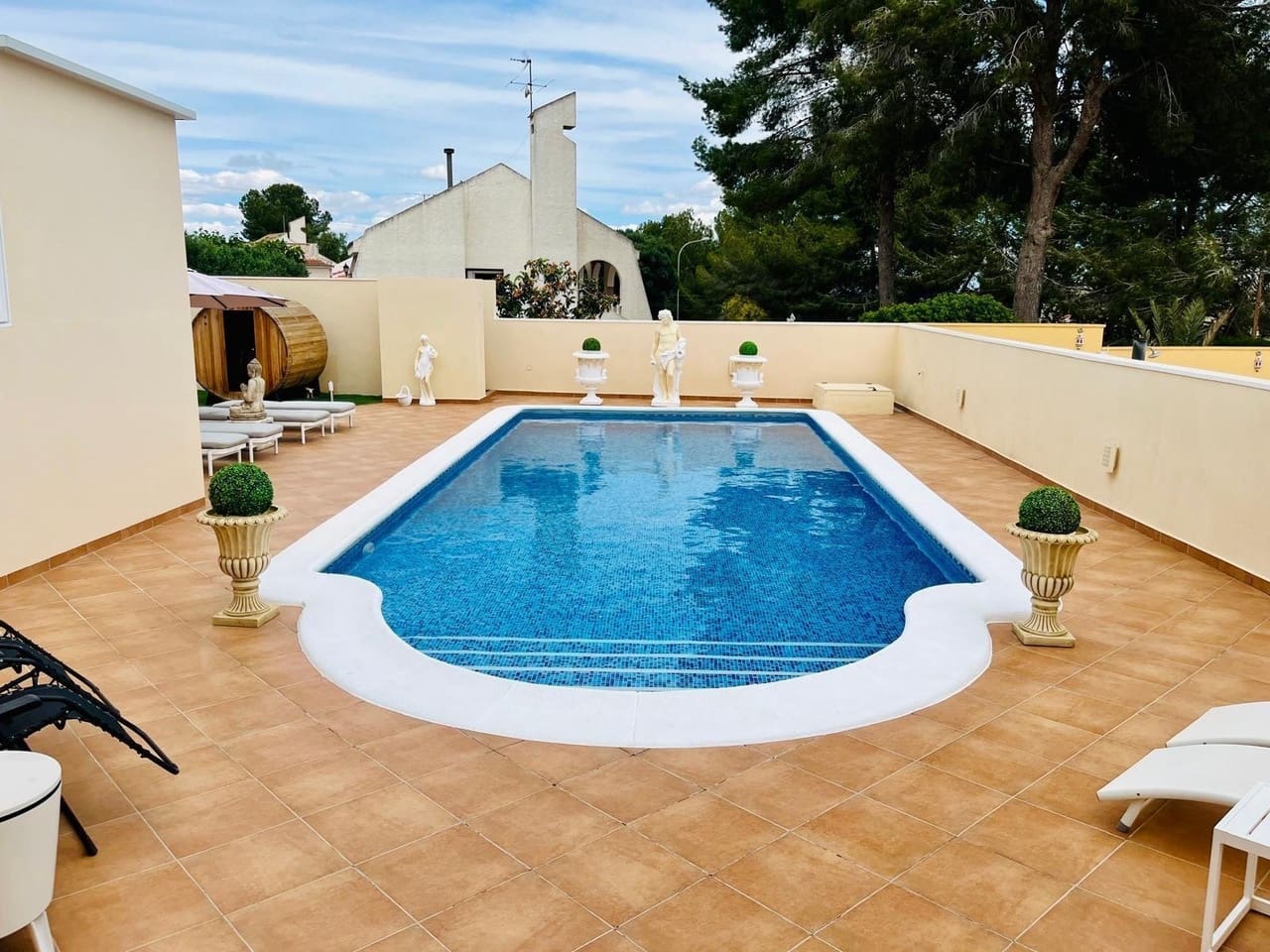4 slaapkamer Villa te koop in San Miguel de Salinas met zwembad garage - € 799.000 (Ref: 10021219)
