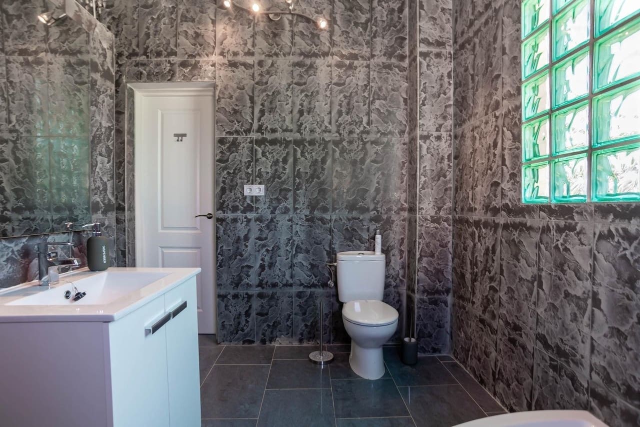 4 slaapkamer Villa te koop in San Miguel de Salinas met zwembad garage - € 799.000 (Ref: 10021219)
