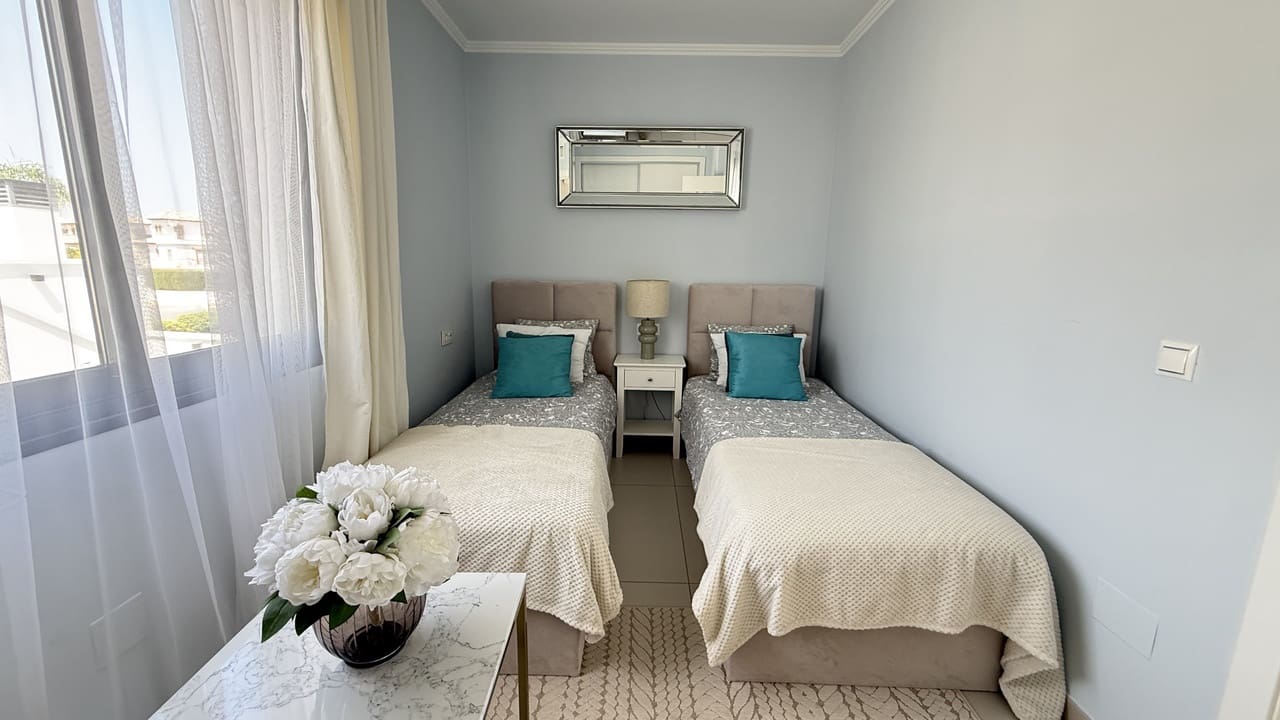 3 quarto Casa em Banda para venda em Cabo Roig com piscina garagem - 395 000 € (Ref: 10023455)