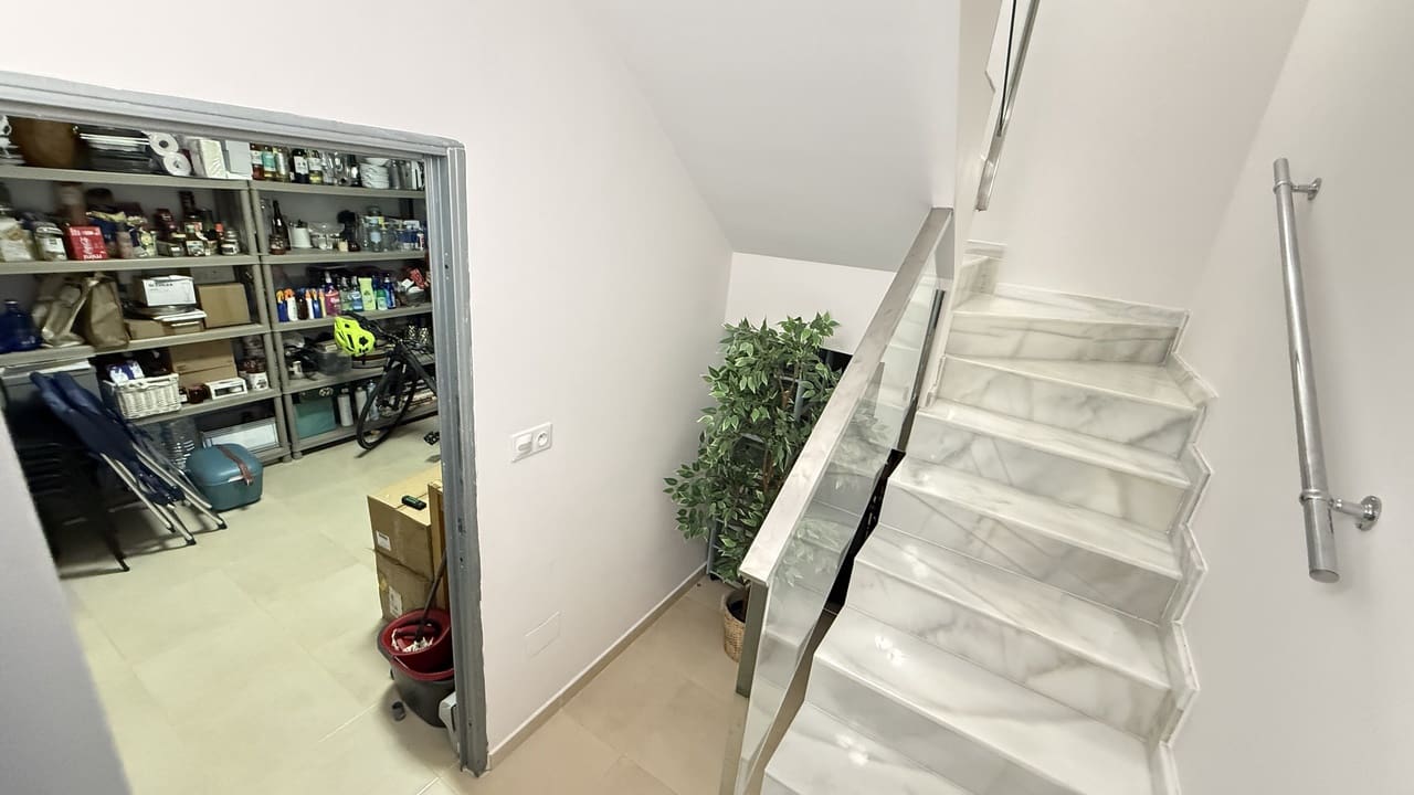 3 quarto Casa em Banda para venda em Cabo Roig com piscina garagem - 395 000 € (Ref: 10023455)
