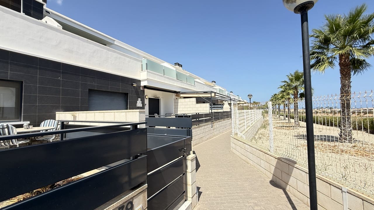 3 quarto Casa em Banda para venda em Cabo Roig com piscina garagem - 395 000 € (Ref: 10023455)