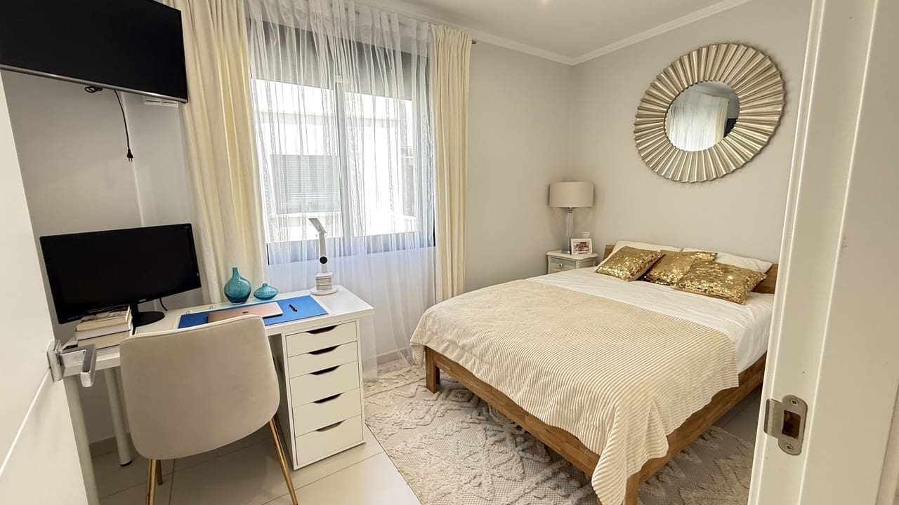 3 quarto Casa em Banda para venda em Cabo Roig com piscina garagem - 395 000 € (Ref: 10023455)