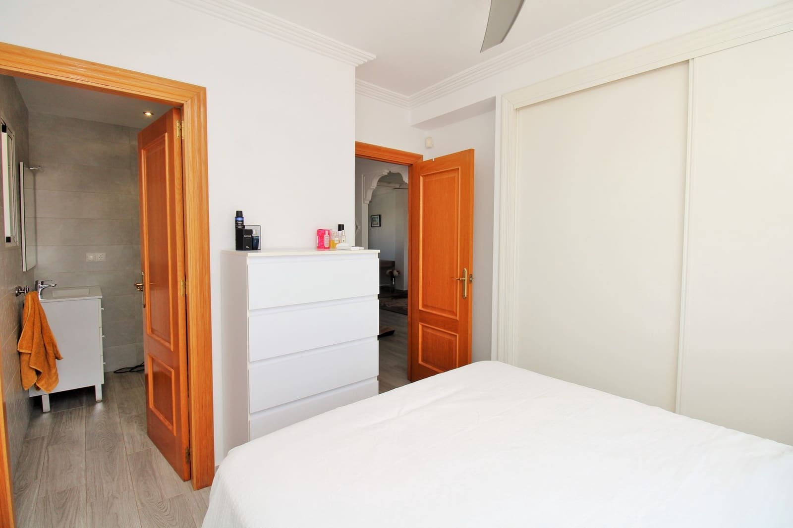2 soverom Leilighet til salgs i Villamartin med svømmebasseng - € 189 900 (Ref: 10023673)