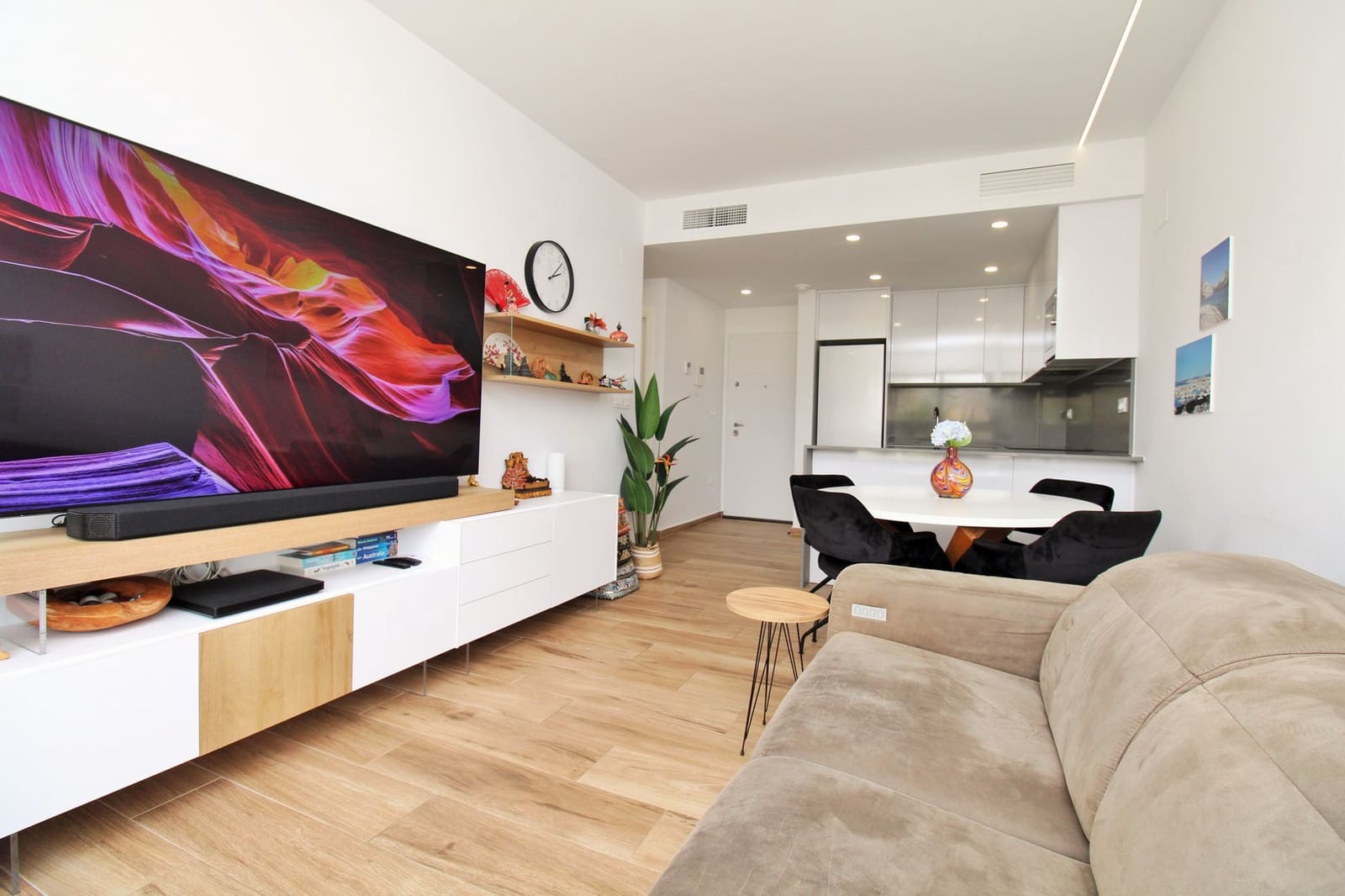 2 soverom Leilighet til salgs i Villamartin med svømmebasseng - € 255 900 (Ref: 10023674)