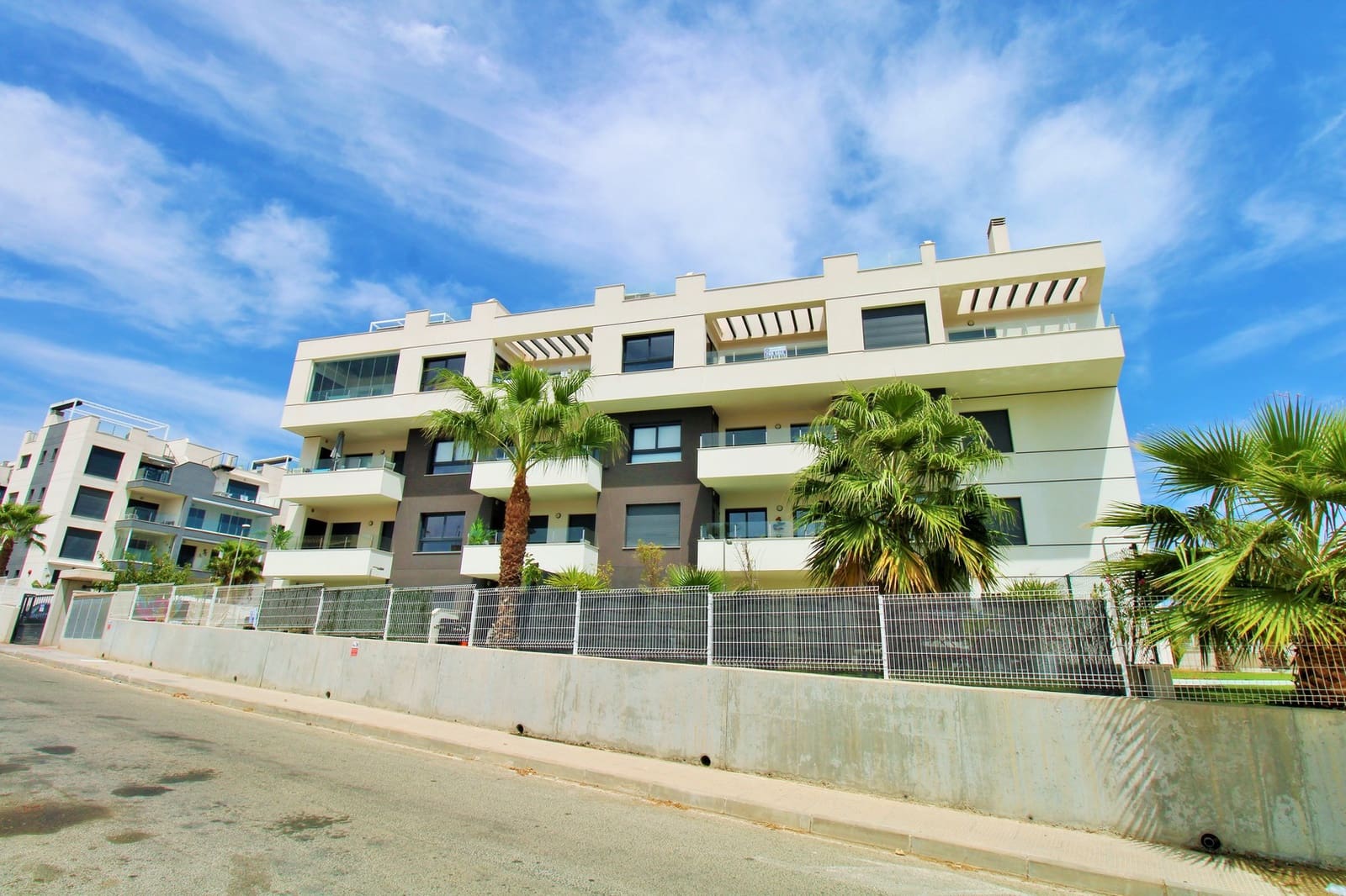 2 soverom Leilighet til salgs i Villamartin med svømmebasseng - € 255 900 (Ref: 10023674)