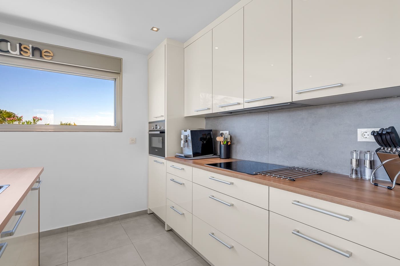 3 makuuhuone Huvila myytävänä paikassa La Marina mukana uima-altaan - 595 000 € (Ref: 10026296)