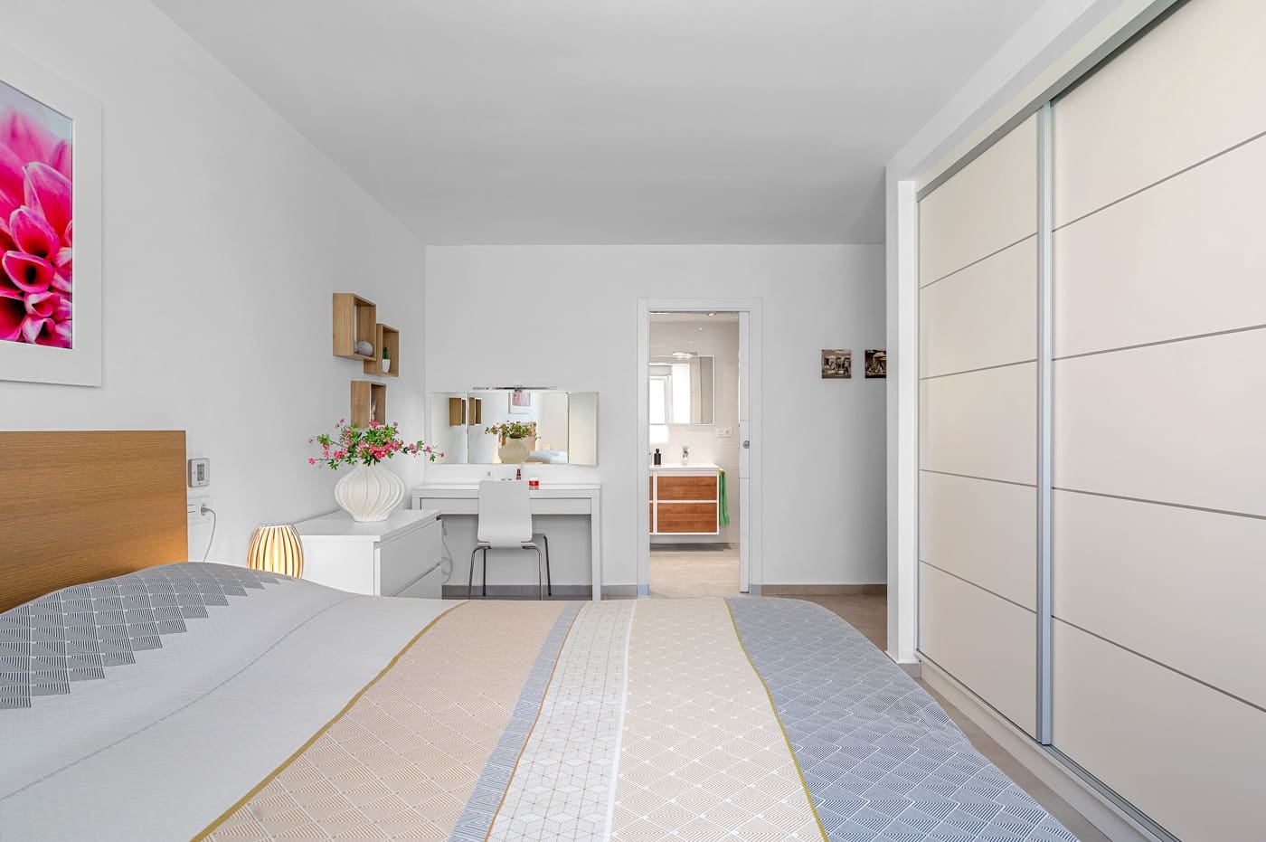 3 makuuhuone Huvila myytävänä paikassa La Marina mukana uima-altaan - 595 000 € (Ref: 10026296)