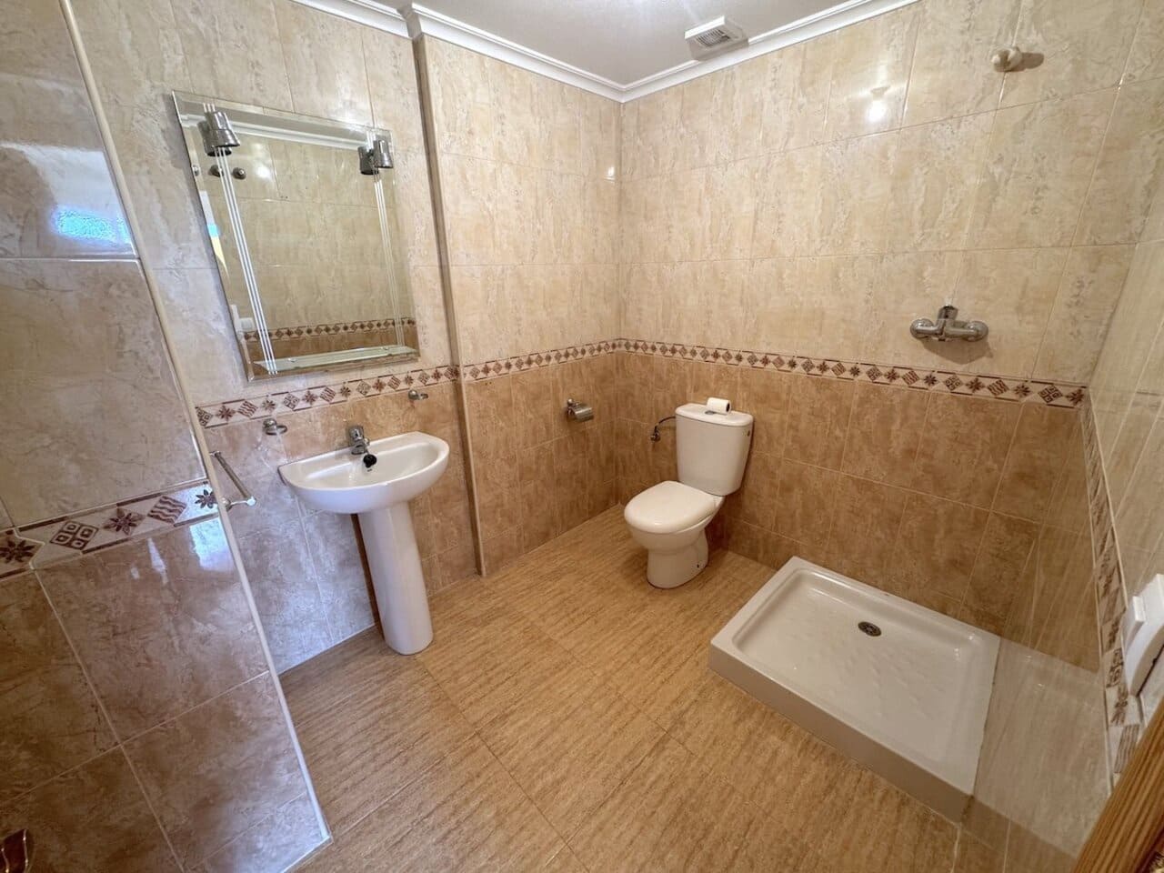 2 slaapkamer Appartement te koop in Formentera del Segura - € 129.000 (Ref: 10028974)