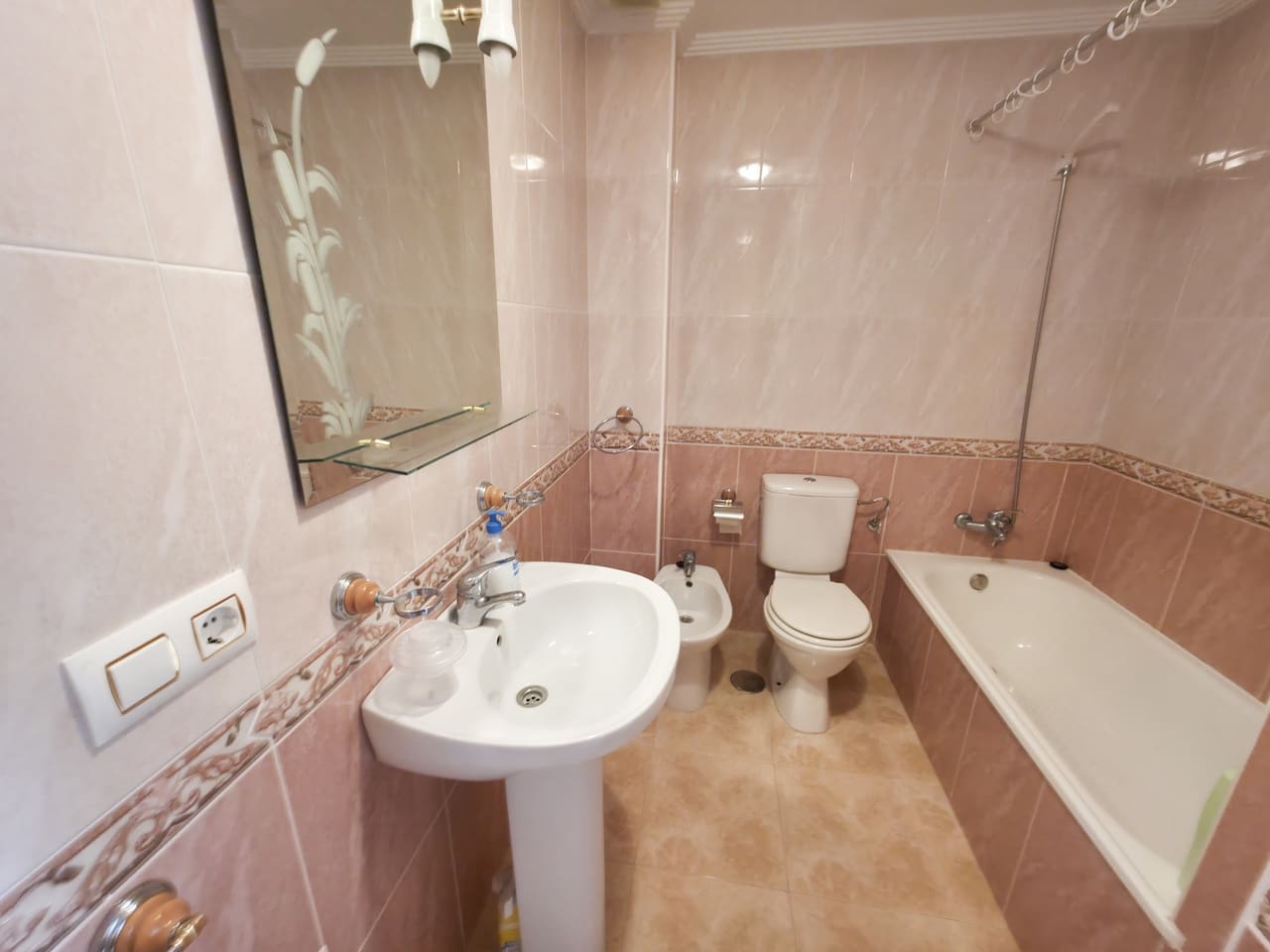 2 soveværelse Lejlighed til salg i Villamartin med swimmingpool - € 134.950 (Ref: 10033201)