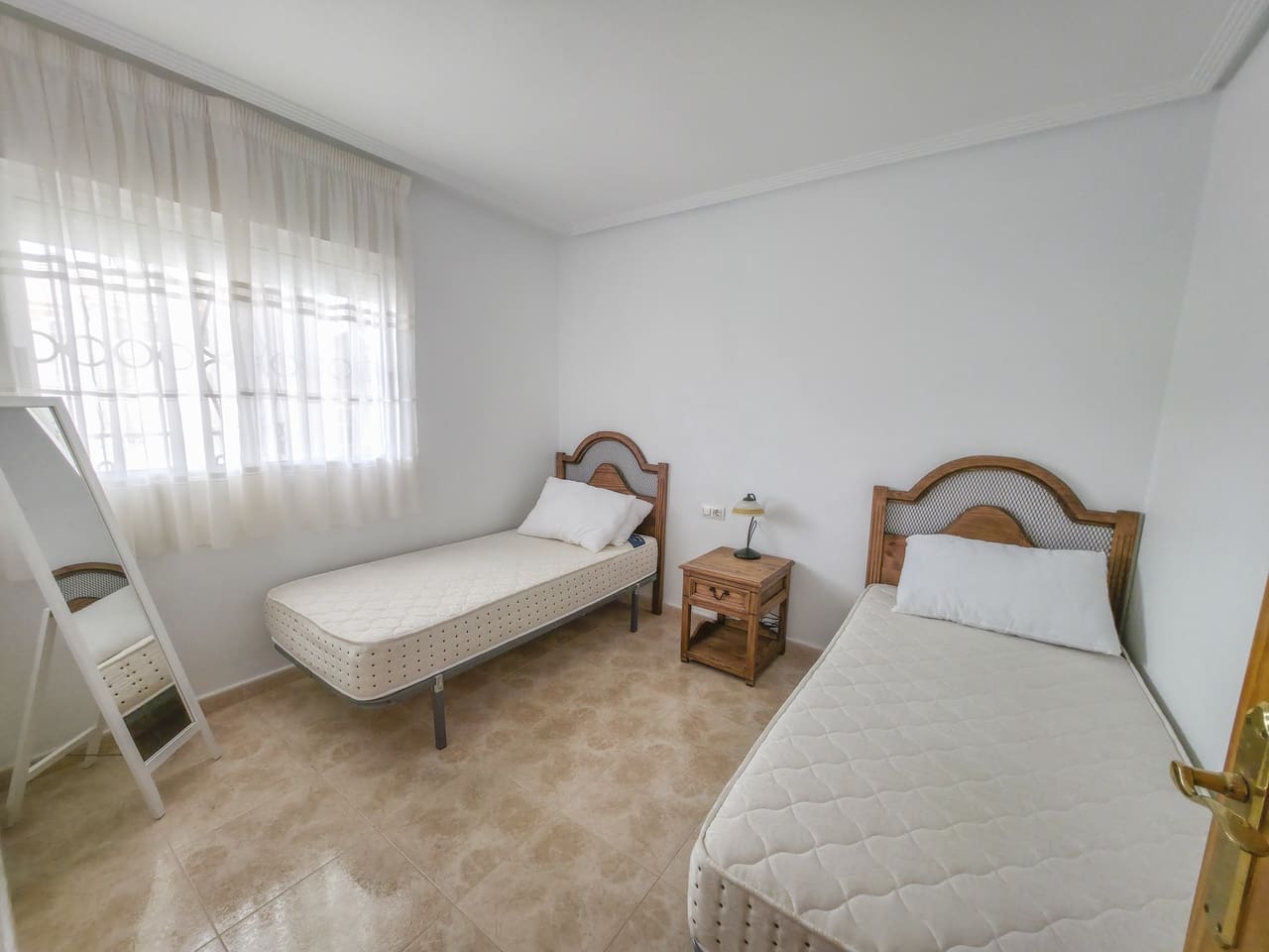 2 soveværelse Lejlighed til salg i Villamartin med swimmingpool - € 134.950 (Ref: 10033201)