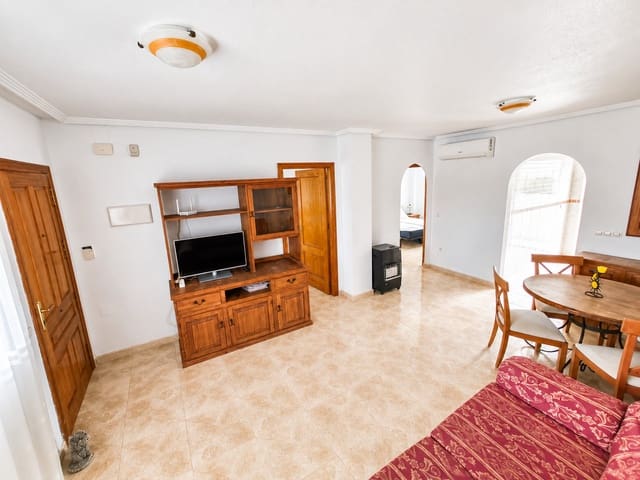 Apartamento de 2 habitaciones en Villamartin, Orihuela en venta con piscina - 134.950 € (Ref: 10033201)