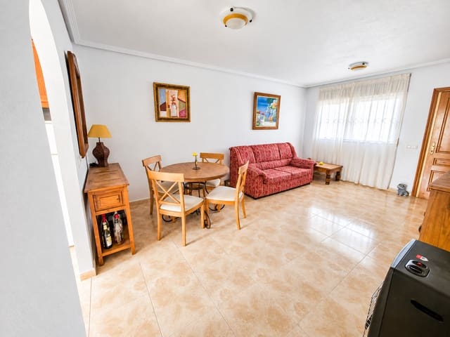 Apartamento de 2 habitaciones en Villamartin, Orihuela en venta con piscina - 134.950 € (Ref: 10033201)