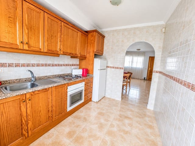 Apartamento de 2 habitaciones en Villamartin, Orihuela en venta con piscina - 134.950 € (Ref: 10033201)