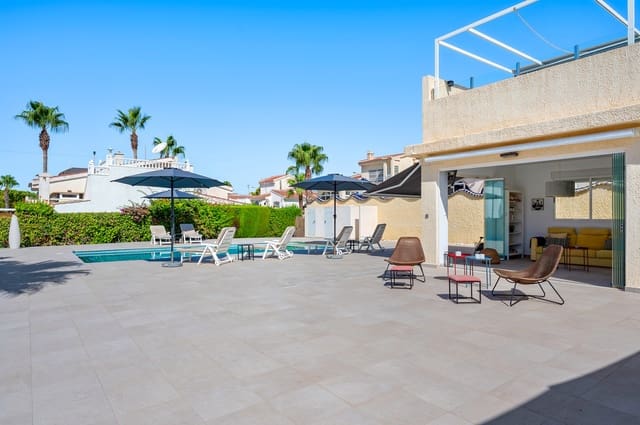 3 quarto Moradia para venda em Ciudad Quesada, Rojales com piscina garagem - 575 000 € (Ref: 10033271)