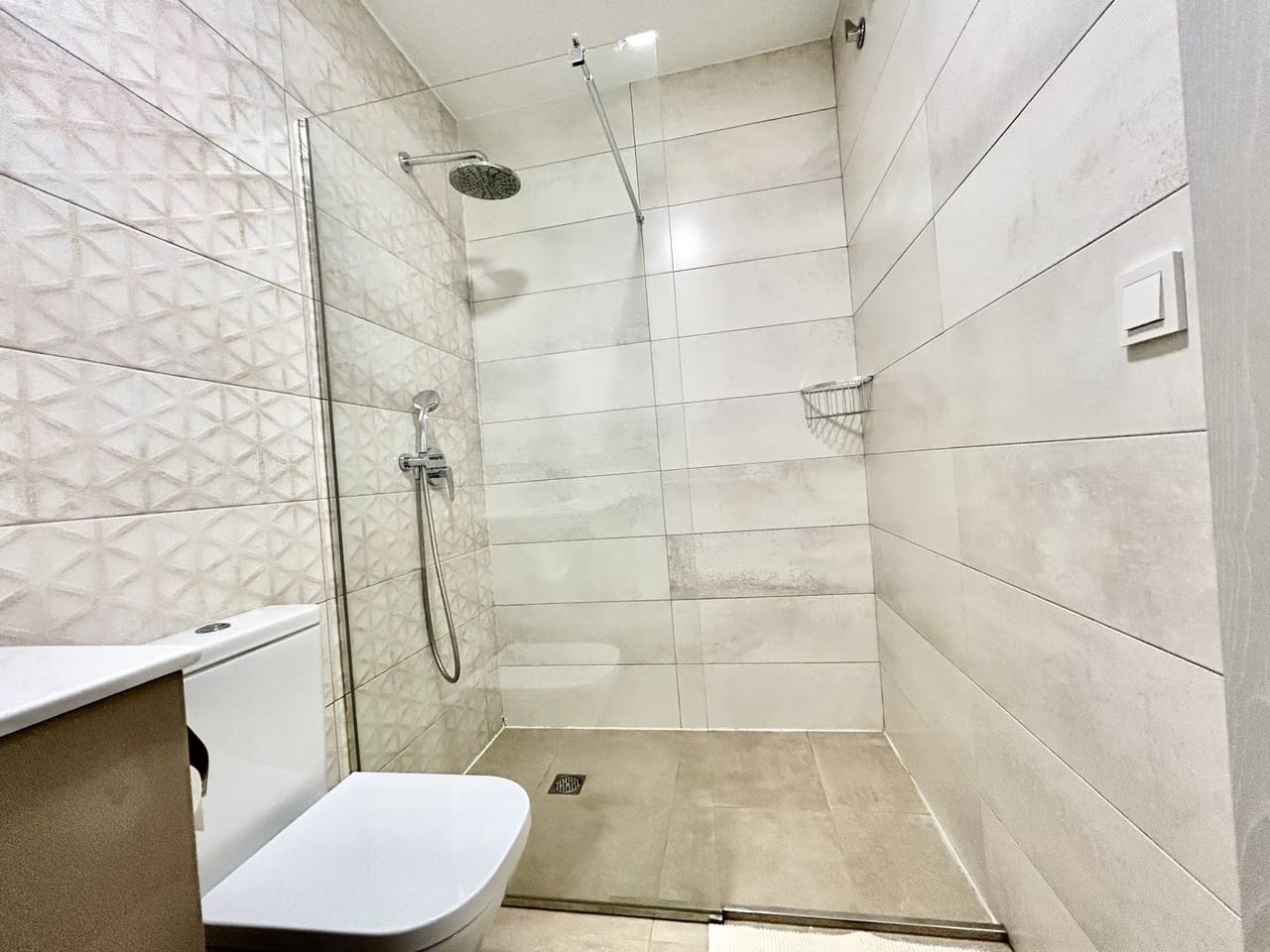 3 slaapkamer Huis te koop in Ciudad Quesada met zwembad garage - € 249.995 (Ref: 10037643)