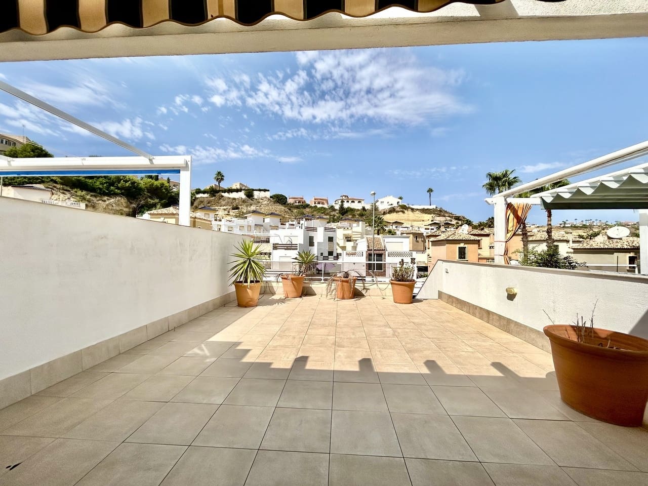3 slaapkamer Huis te koop in Ciudad Quesada met zwembad garage - € 249.995 (Ref: 10037643)