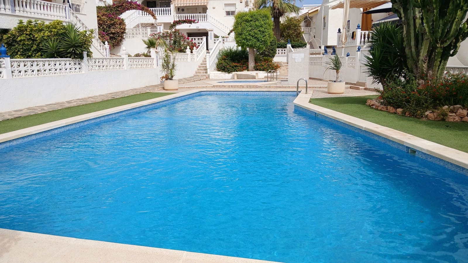 3 sypialnia Dom blizniak na sprzedaż w Ciudad Quesada z basenem - 255 000 € (Ref: 10038455)