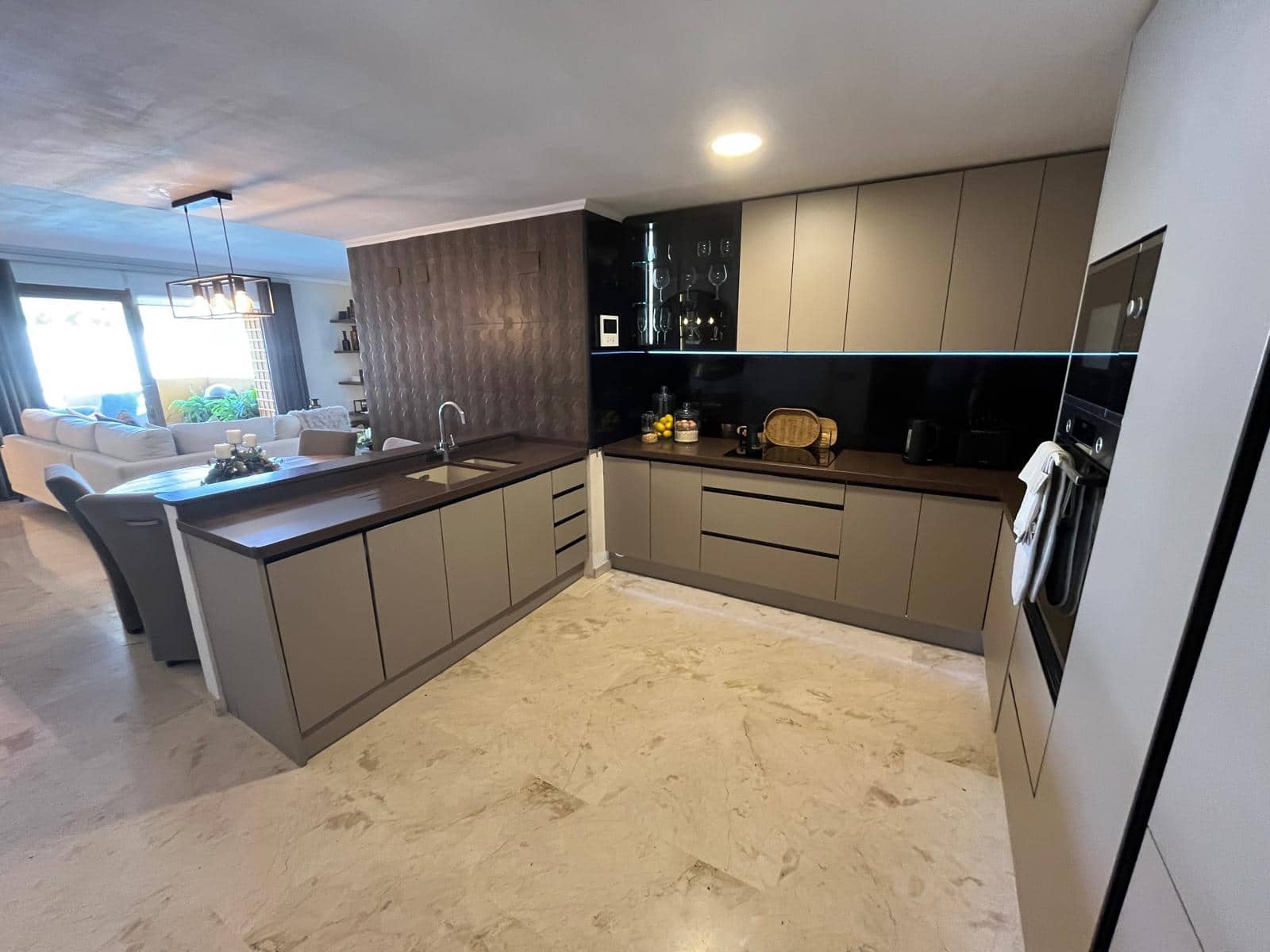 Apartamento de 2 habitaciones en Orihuela Costa en venta con piscina - 385.000 € (Ref: 10039068)