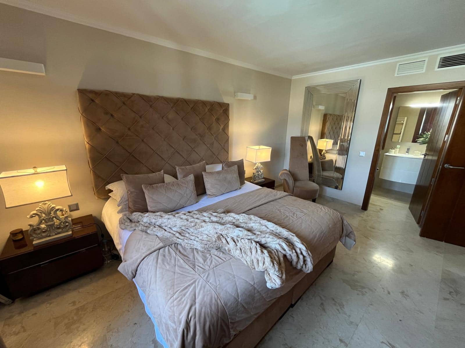 Apartamento de 2 habitaciones en Orihuela Costa en venta con piscina - 385.000 € (Ref: 10039068)